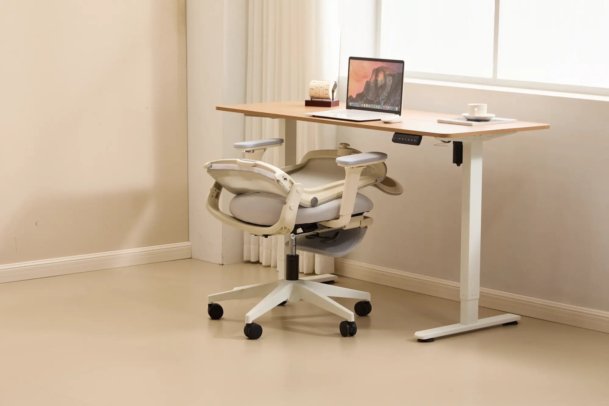Foldable Ergonomic Office Chair: Enhancing Workplace Efficiency