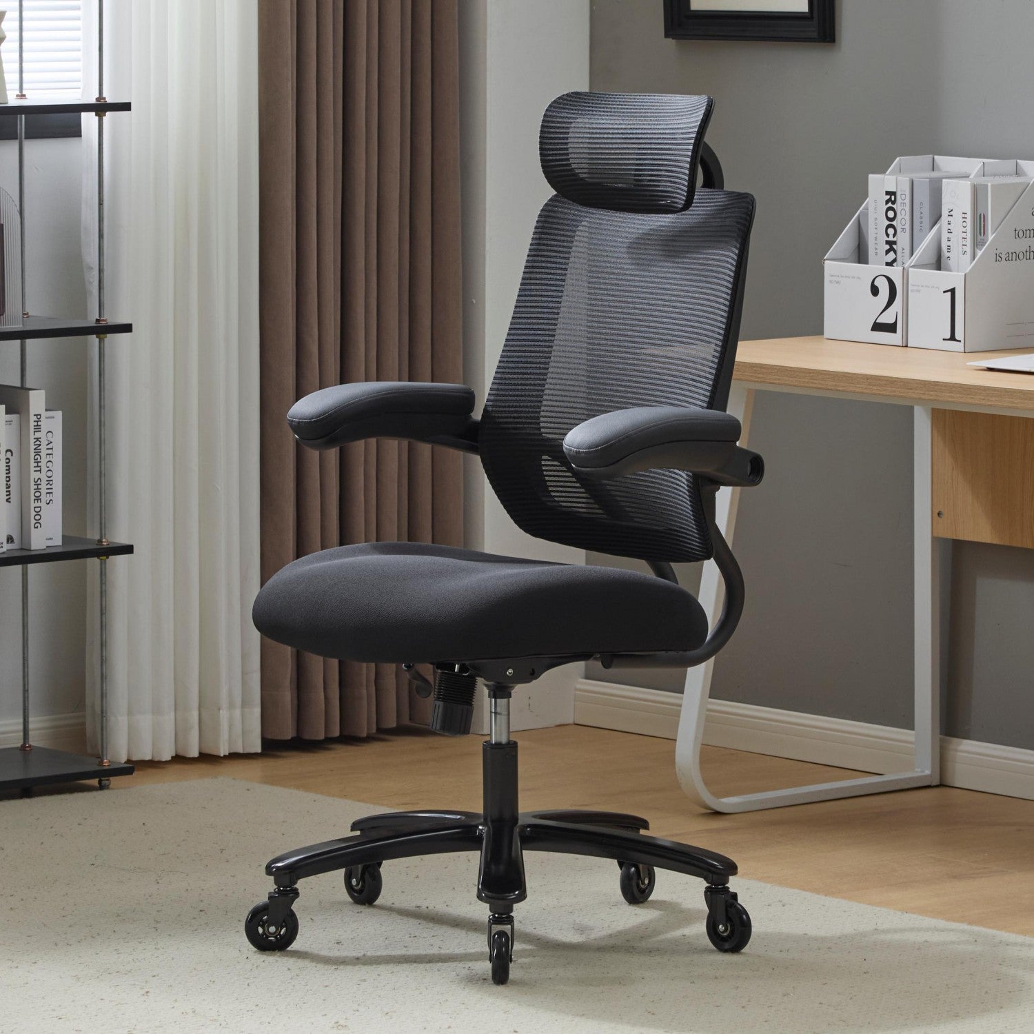 B1 Heavy Duty Chair 500lbs with Flip Armrests