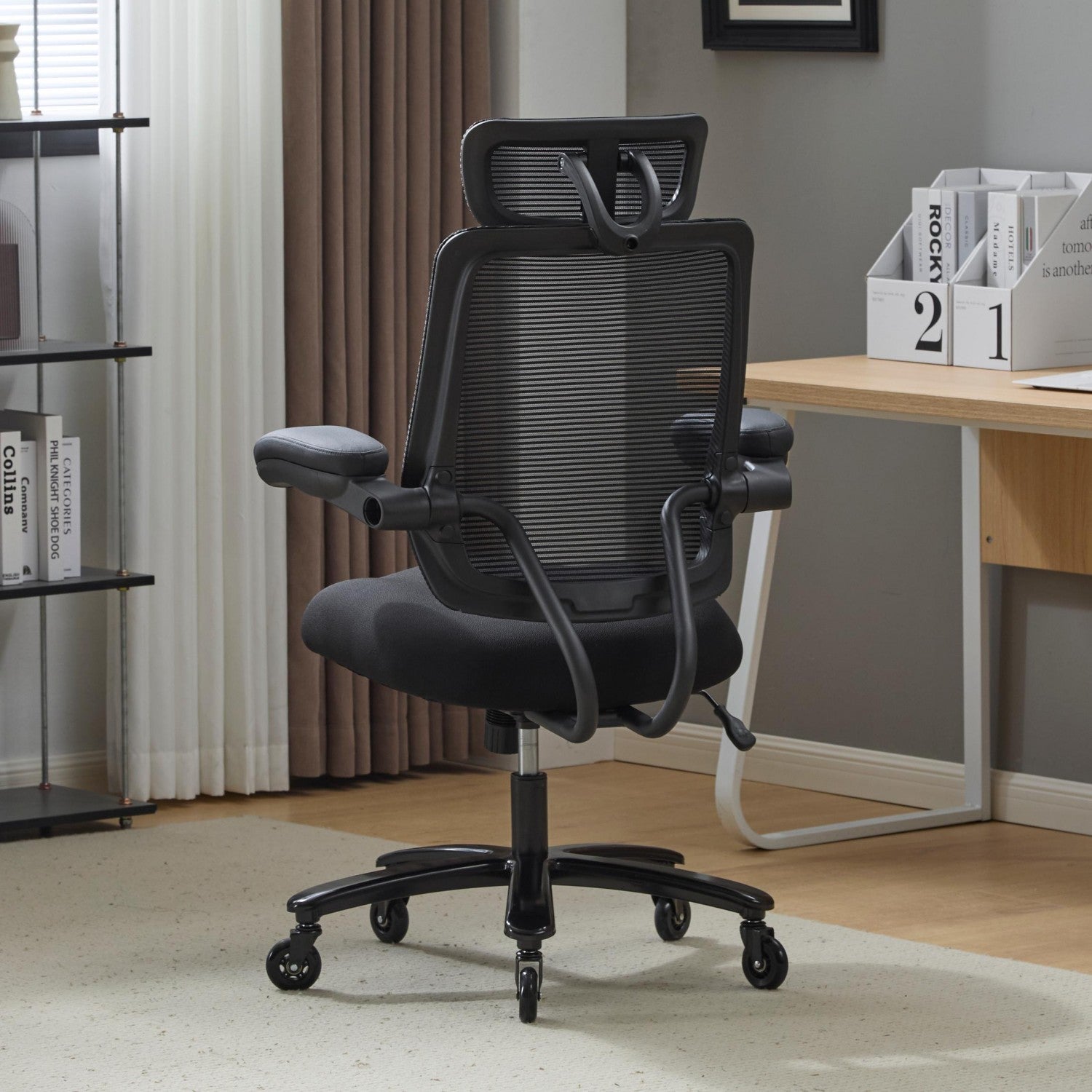 B1 Heavy Duty Chair 500lbs with Flip Armrests