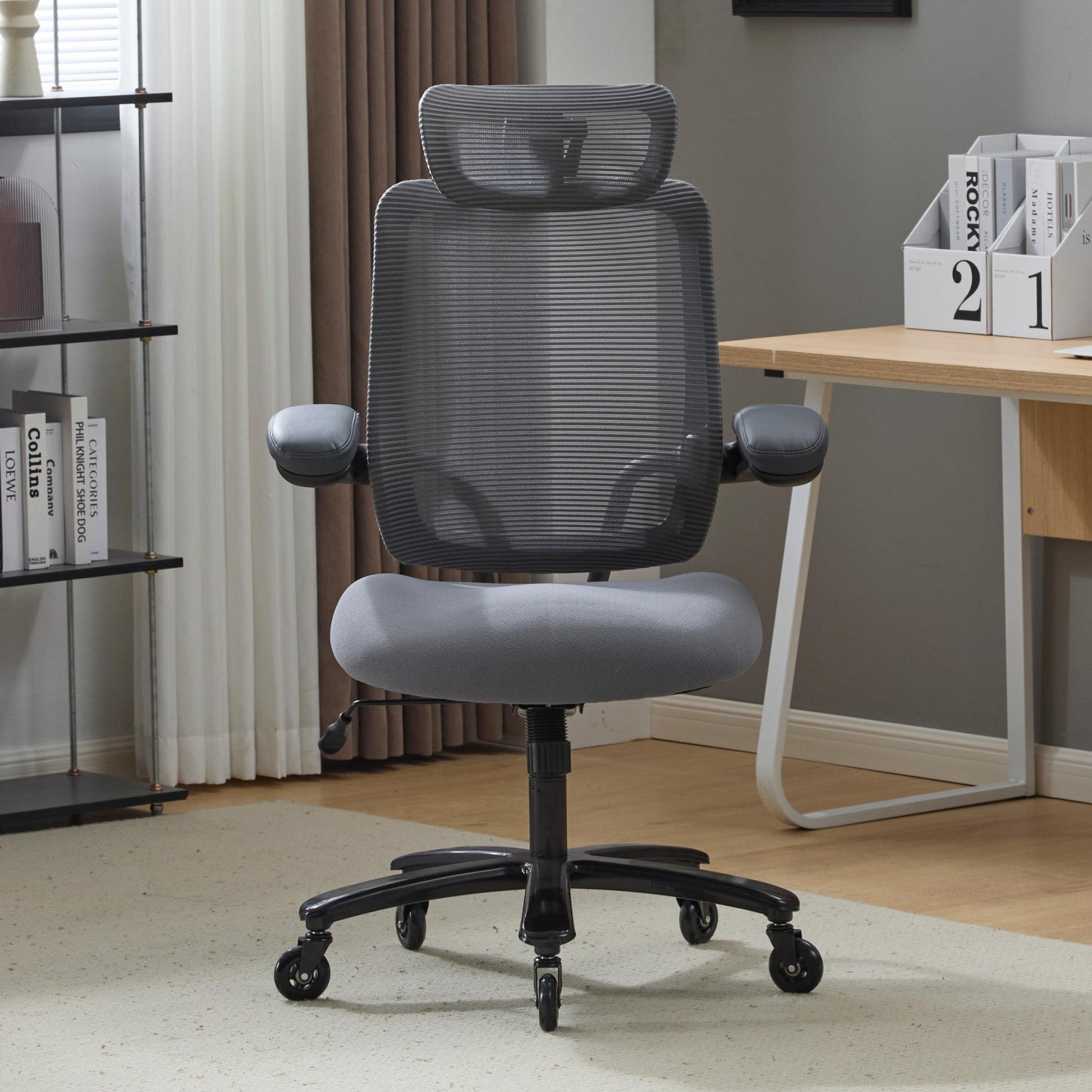 B1 Heavy Duty Chair 500lbs with Flip Armrests