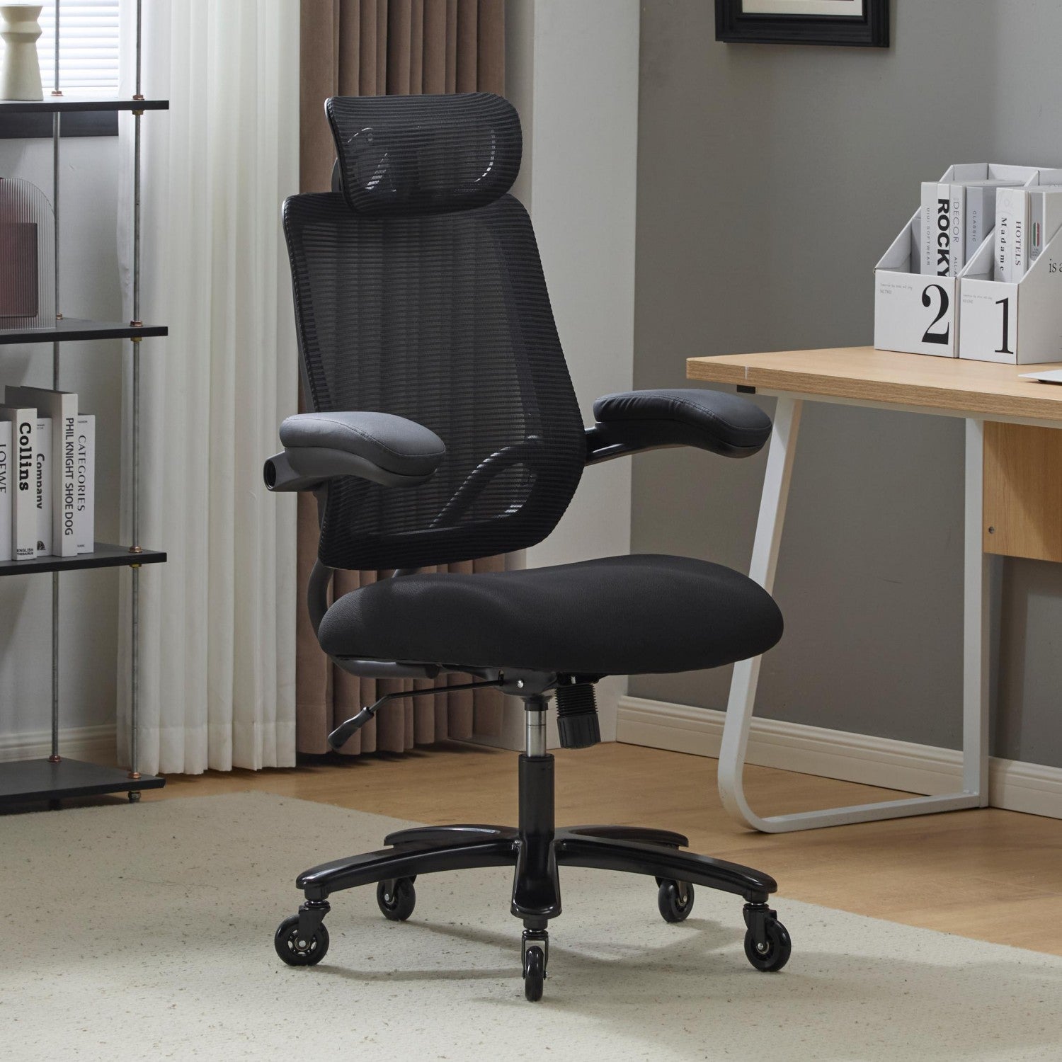 B1 Heavy Duty Chair 500lbs with Flip Armrests