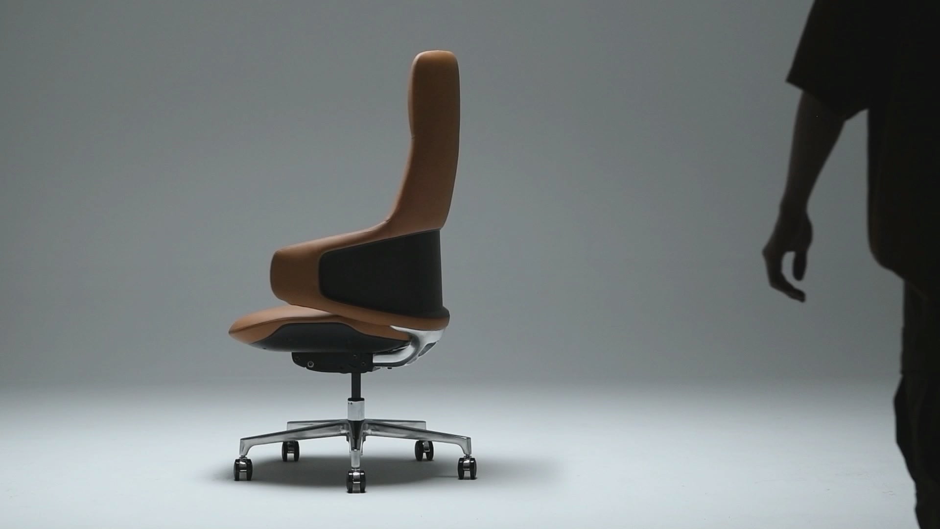 Natia Executive Leather Office Chair - Welax Chair